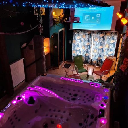 Villa Maelio Jacuzzi Sauna Et Salle De Jeux - Privatif Saint-Maurice  Buitenkant foto